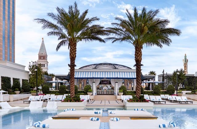 Travel Smart, Save Big: How to Find the Best Deals on Places to Stay