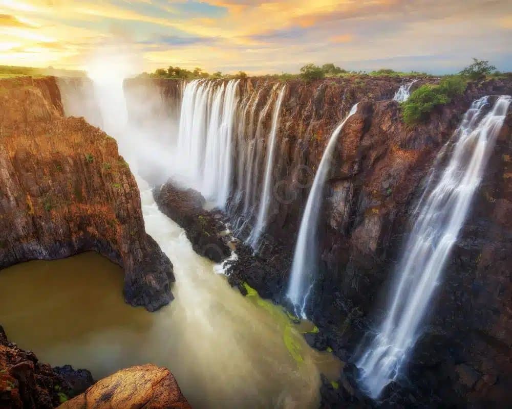 Top 10 Stunning Waterfalls Around the World