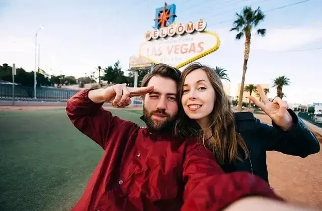 Honeymoon In Vegas: Top 5 Experiences For Unforgettable Memories!