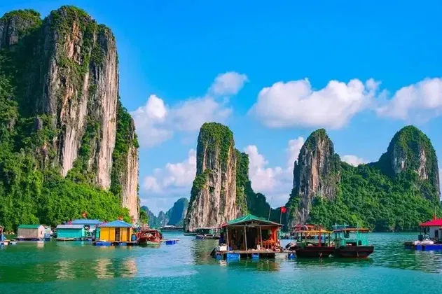 Vietnam Travel Guide: Top 5 Things to See and Do in Vietnam