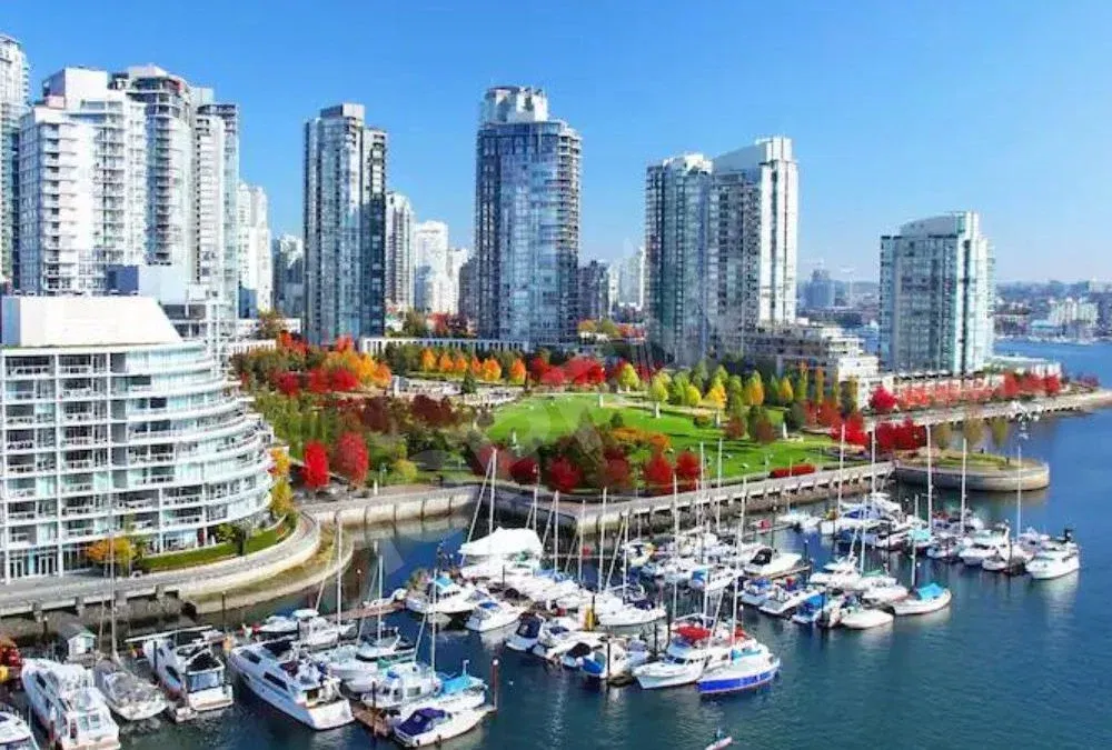 Exploring the Best 14 Magical Spots of Canada